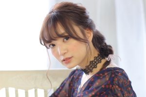 nakai◇ちょこんとアレンジが可愛い。編みおろしヘア◇