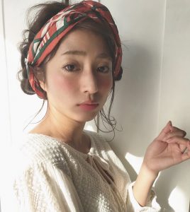 ボブヘアスカーフアレンジで可愛く(*^^*)