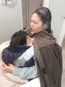 小さいお子様がいる方は個室でご一緒に。。♪