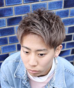 ハイトーンカラー×ショートアップバング☆