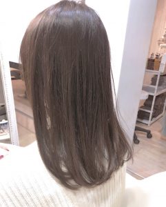 汗かく季節がくる前に!縮毛矯正でサラツヤ髪へ。。♪(*^‐^*)