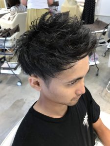 黒髪でもキマるスタイル!