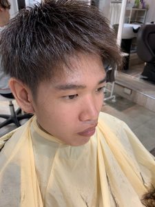 眉毛のメンテナンス大切です!!