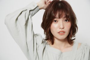 お洒落を狙って。。ミディアムスタイリング♪♪