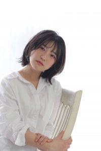 同性からもモテる♪シースルーバング×ミディアム♪