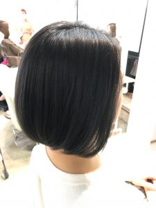 ツヤっとまとまるコンパクトボブ♪♪